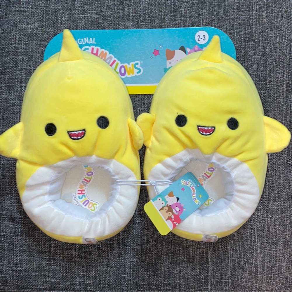 Squishmallow Chandler The Shark Slippers